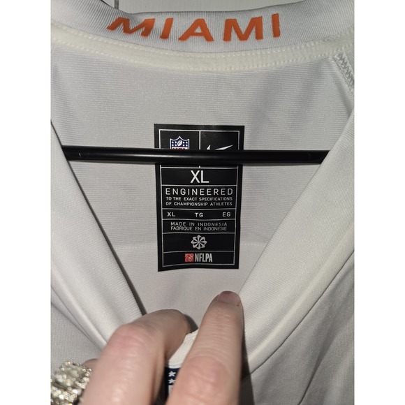 Dan Marino #13 Miami Dolphins Throwback Men's Game onField Jersey White - Picture 4 of 16